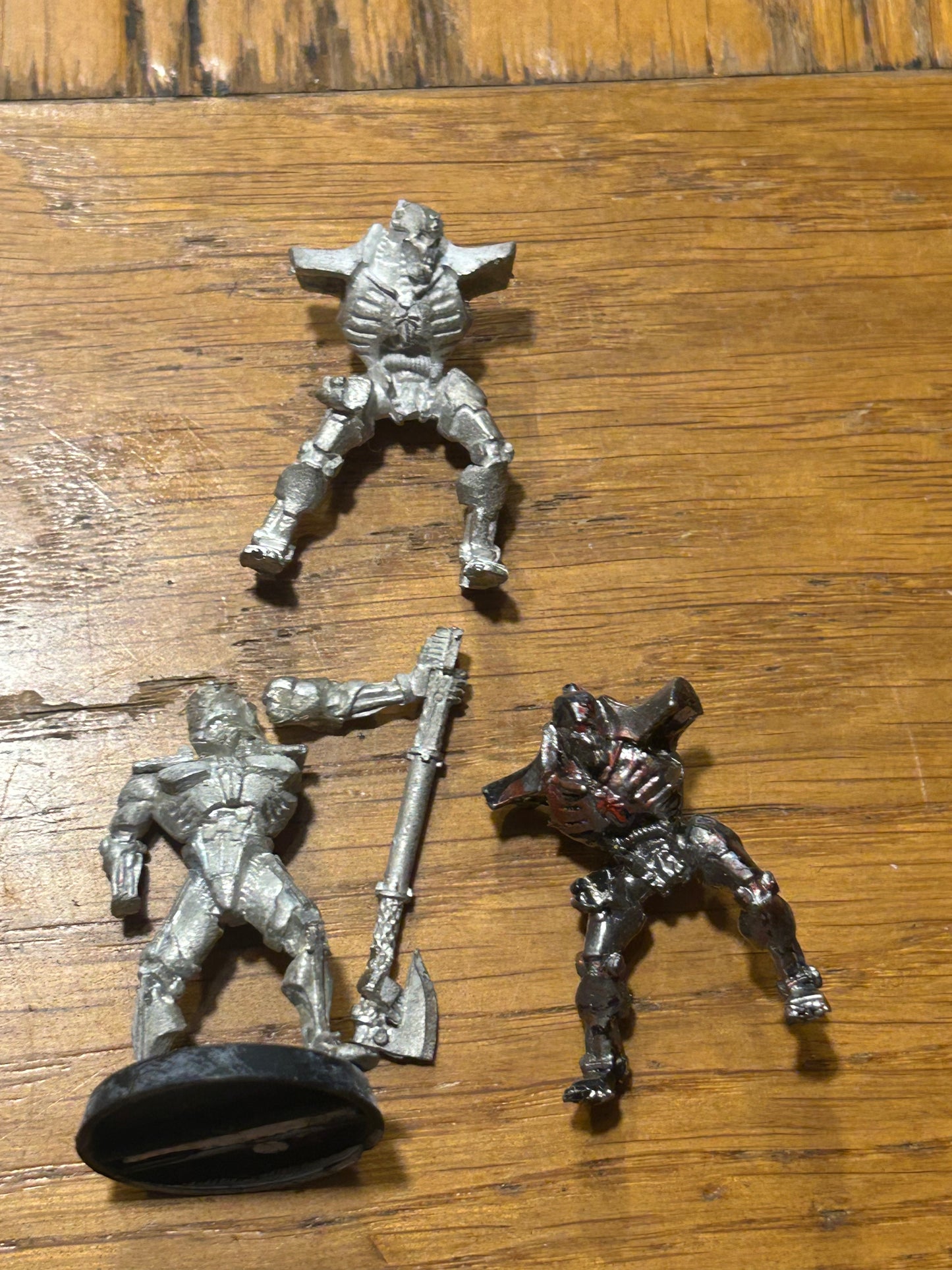 Warhammer 40k Necro spare parts (the pariah has glue on his face)