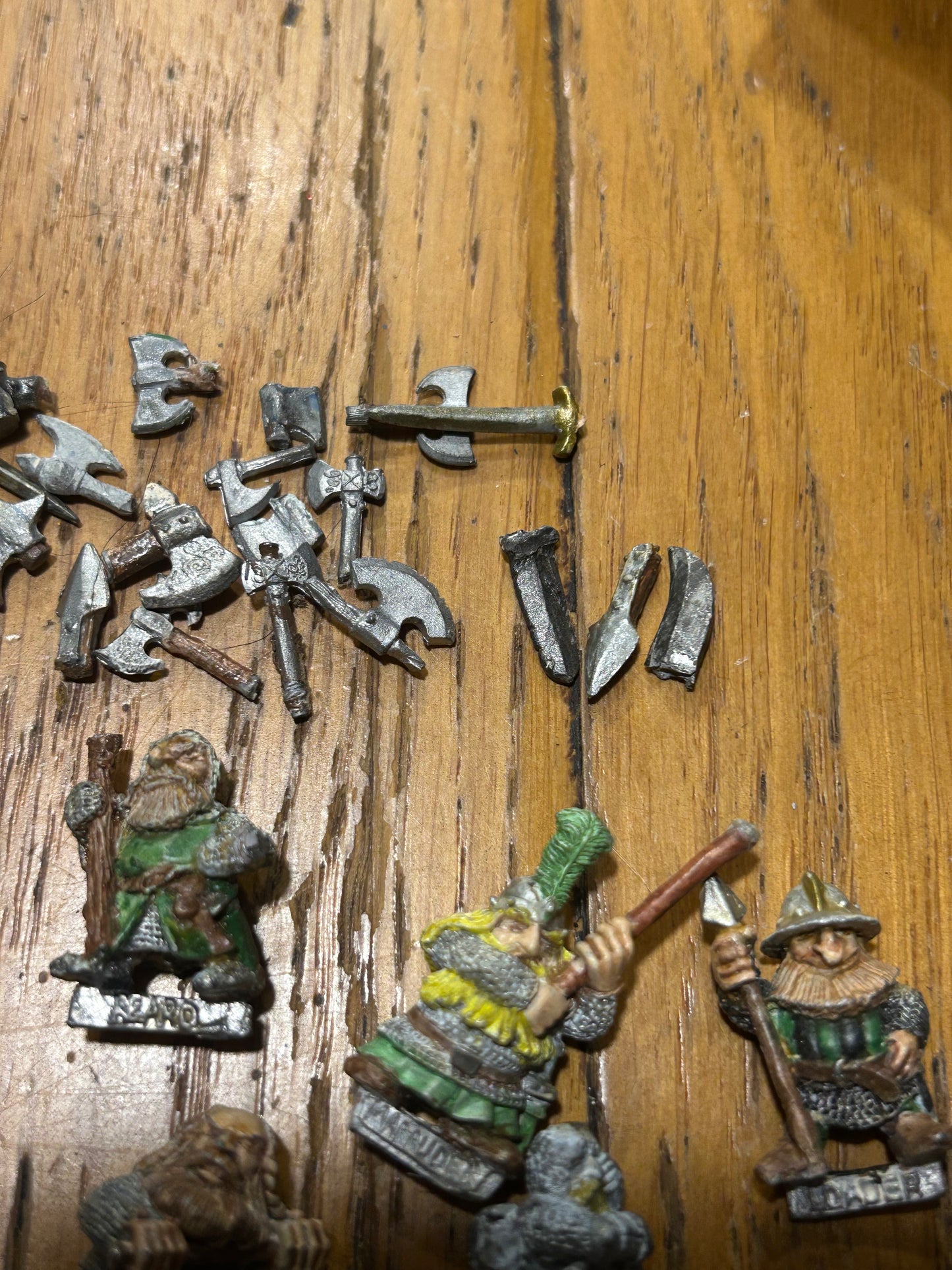 Warhammer fantasy broken weapon dwarfs x20 (one isn’t pictured)