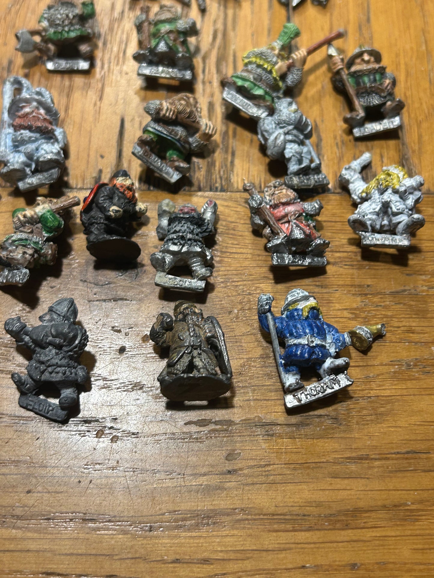 Warhammer fantasy broken weapon dwarfs x20 (one isn’t pictured)