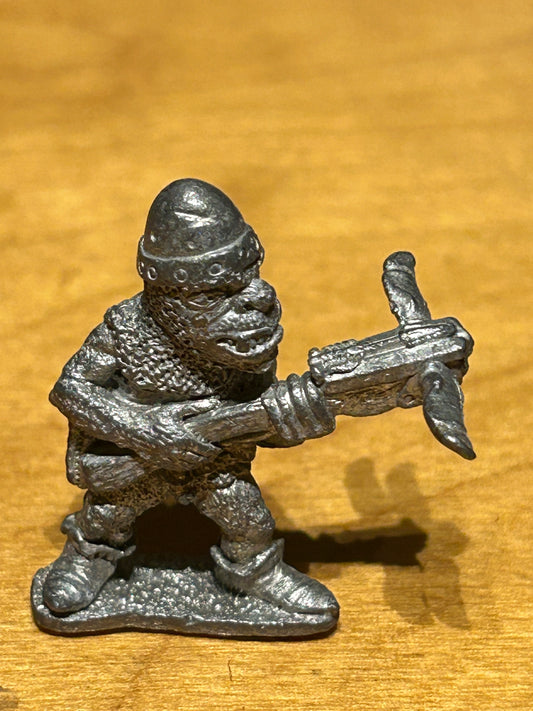 Q42 Orc: Crossbowman in Helmet and Mail Essex miniatures Bob Olley