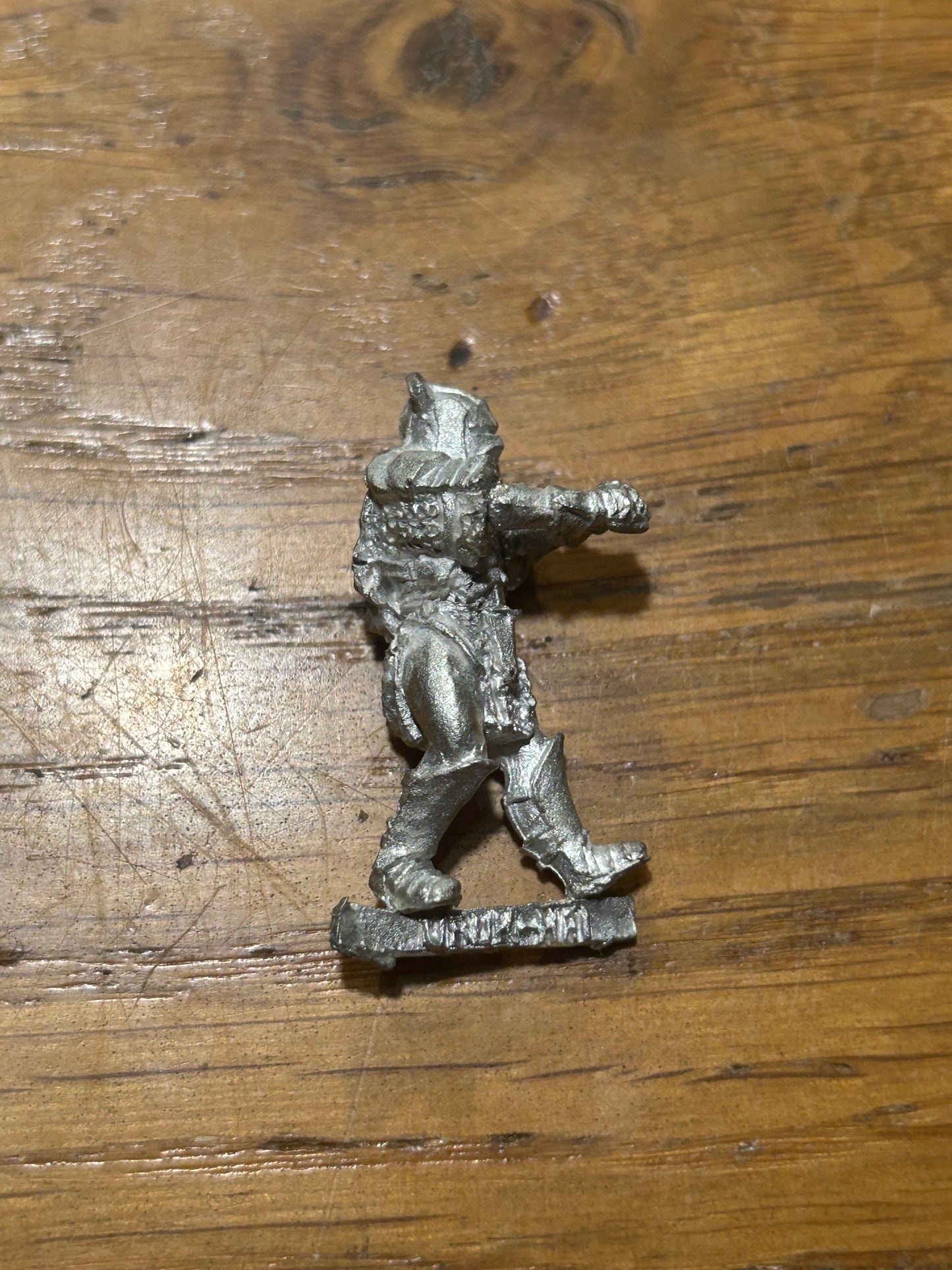 GW Lord of the Rings Uruk Hai crewman