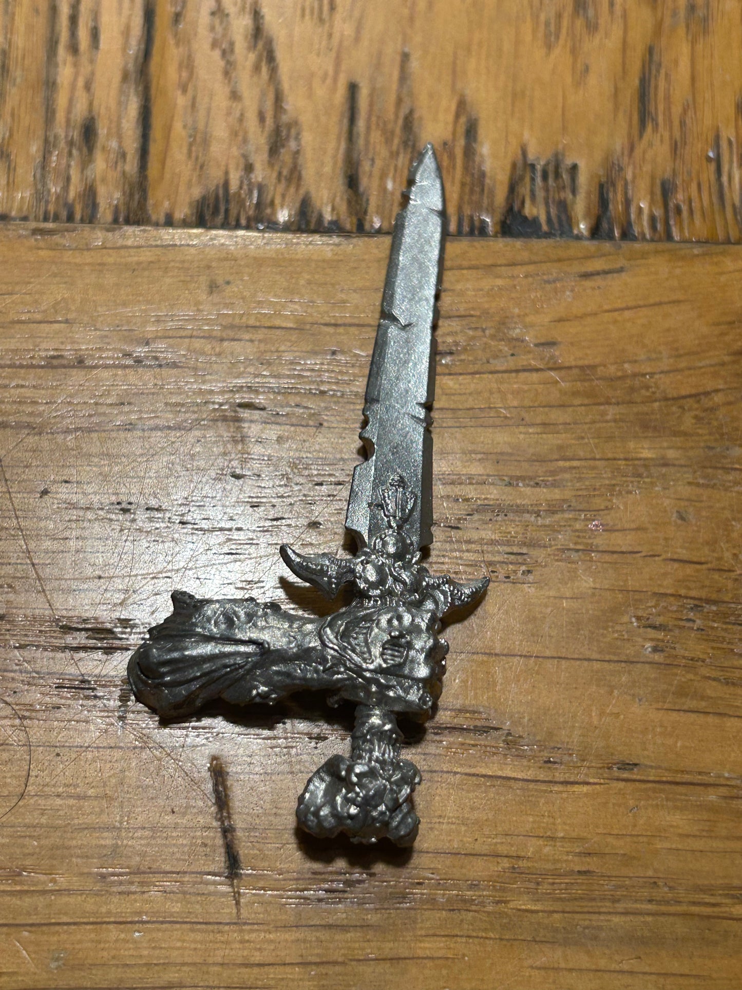 Great unclean one sword hand (6th Edition) (Warhammer) Metal OOP (has a hole from pinning)