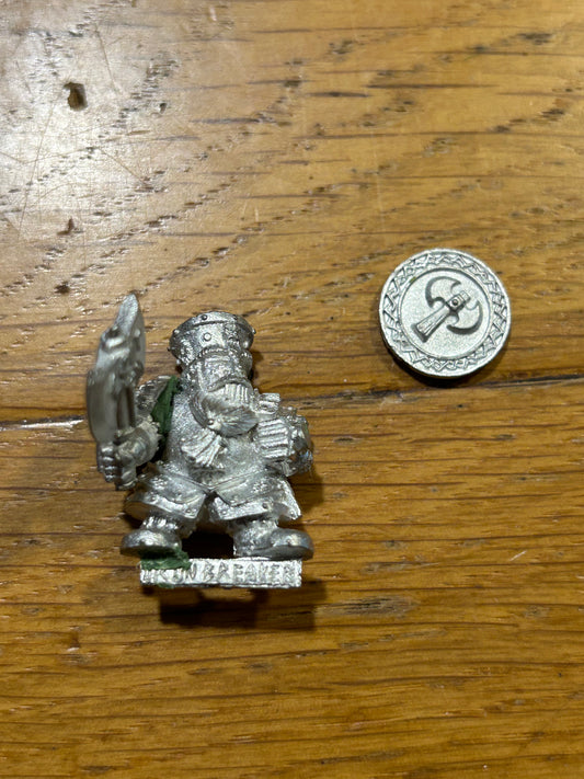 Warhammer fantasy dwarf iron breaker champion old world metal (has some green stuff that needs removing)