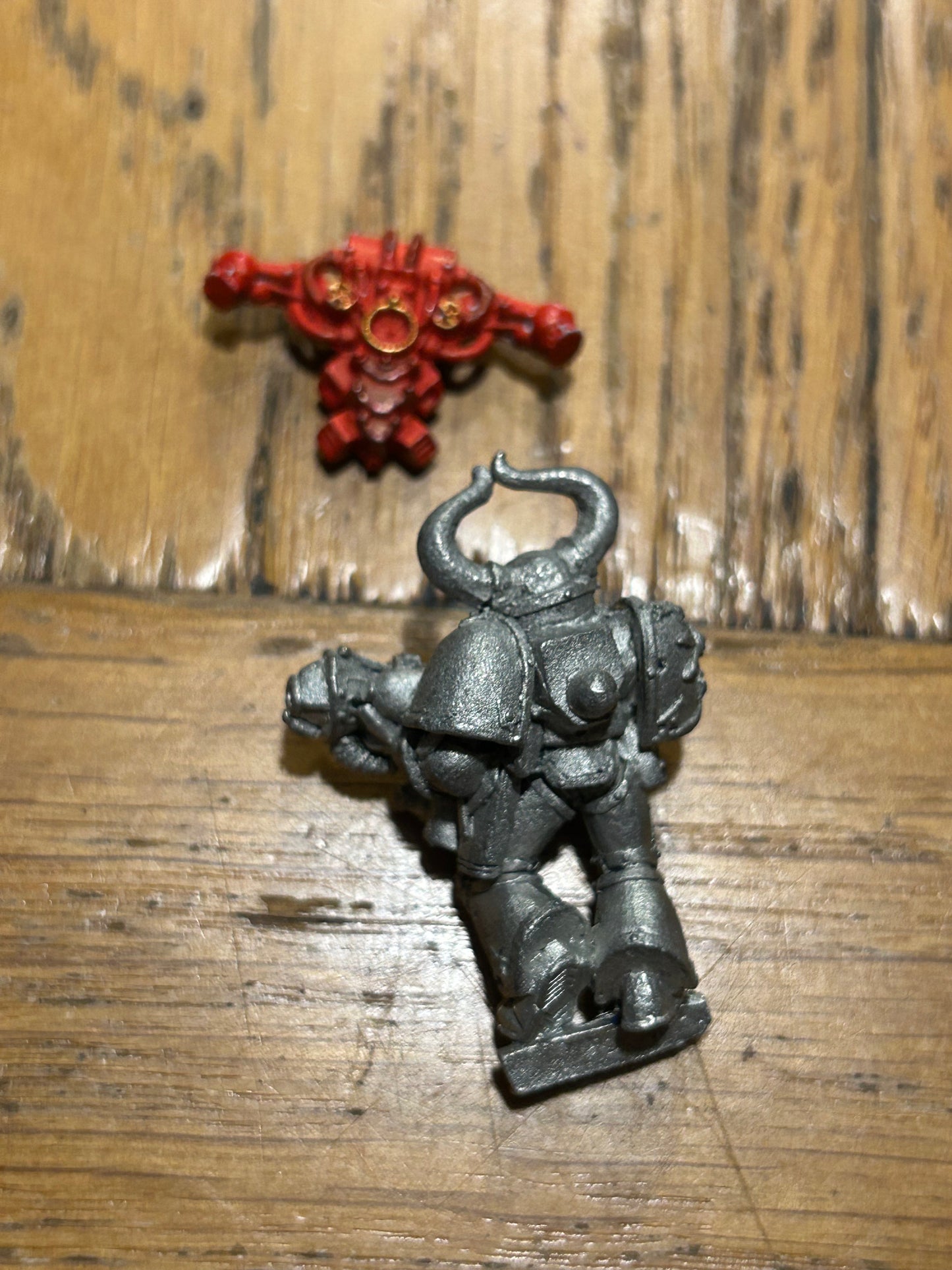 Warhammer 40k metal chaos space marine with flamer (has been stripped)