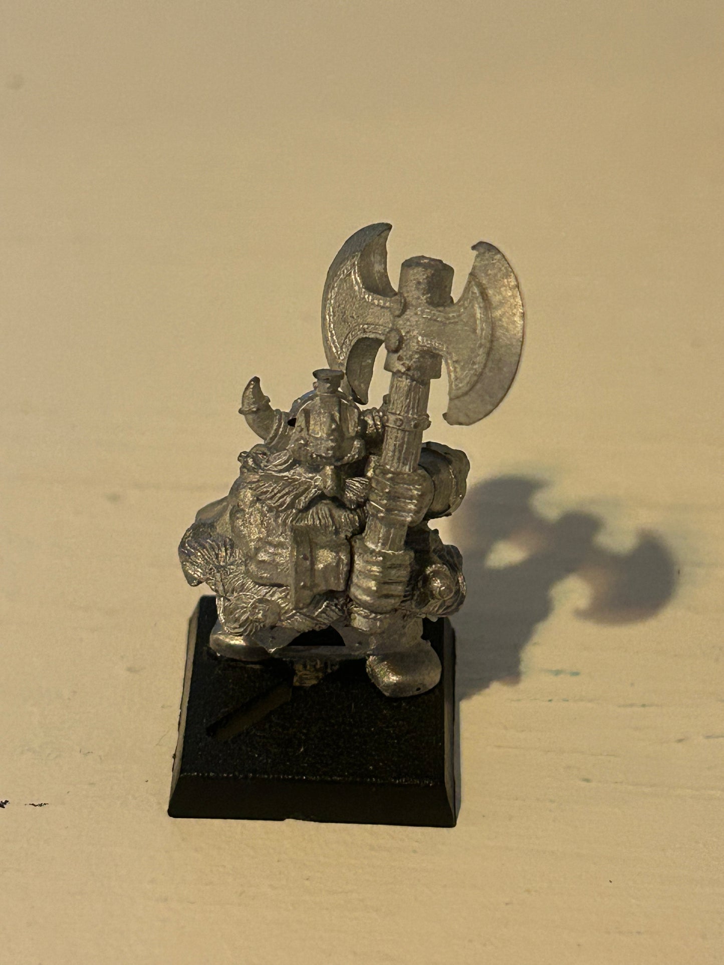 Warhammer fantasy white dwarf grombrindal miniature